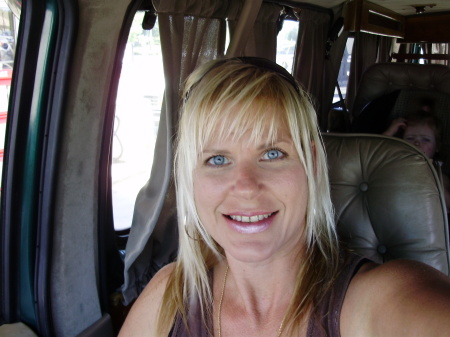 Laura Kurtz Photo 19