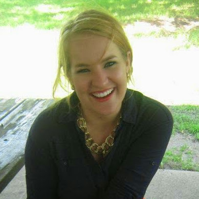 Sarah Bowers Photo 16