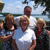 Teresa Larson Photo 22
