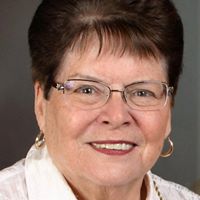 Eileen Holden Photo 12