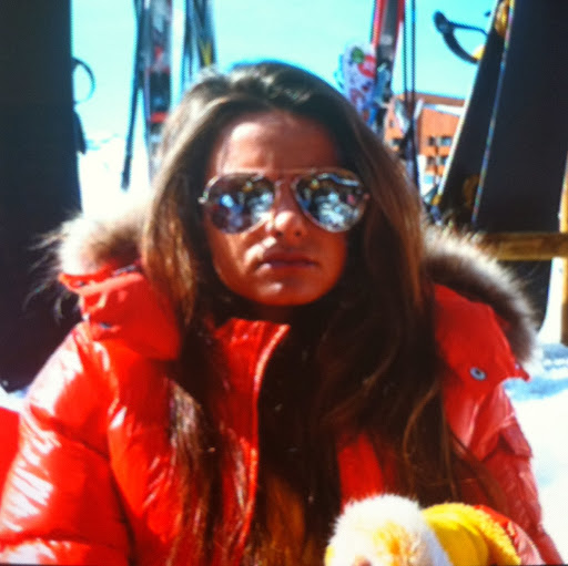 Laura Horvath Photo 14