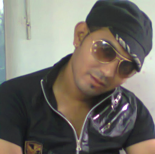 Ali Mohsin Photo 32