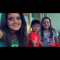 Elizabeth Craig Photo 33