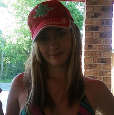 Michelle Burks Photo 17