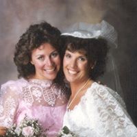 Julie Mcintire Photo 4