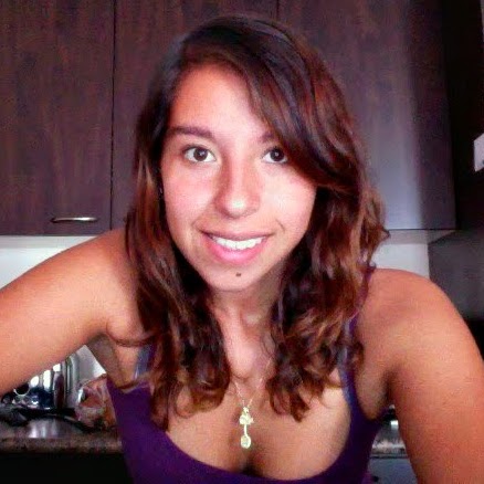 Paula Saenz Photo 17