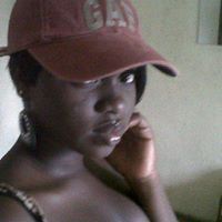 Elizabeth Anthony Photo 33