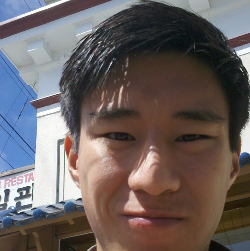 Alexander Tom Photo 27
