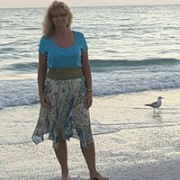 Sandra Elliott Photo 21