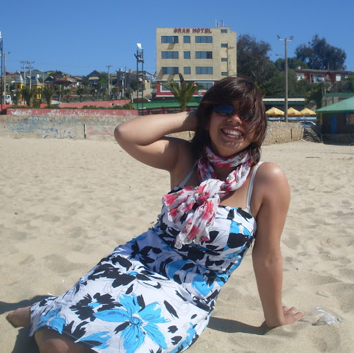 Elena Martinez Photo 21