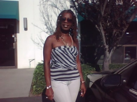Angela Simpson Photo 29