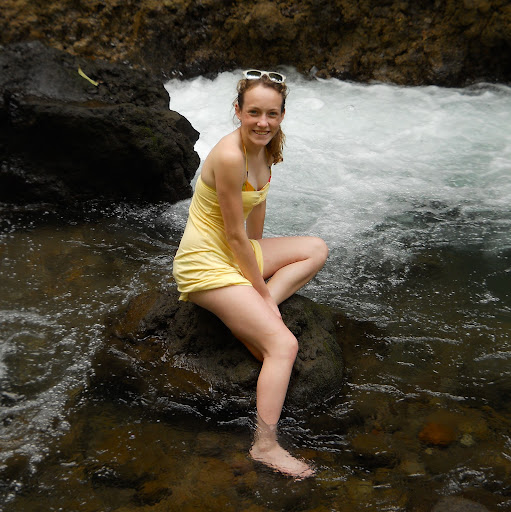 Katie Dodge Photo 29