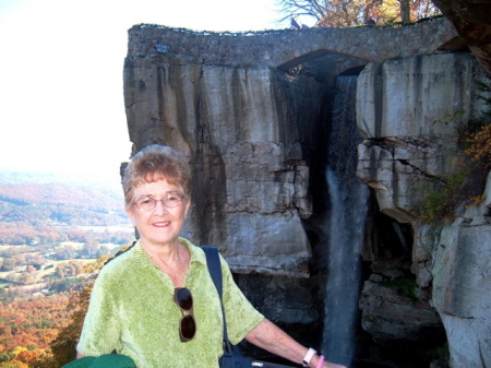 Sue Hagan Photo 29