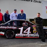Dennis Kellogg Photo 5
