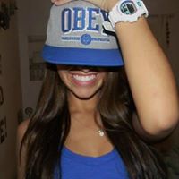 Alexandra Thompson Photo 15