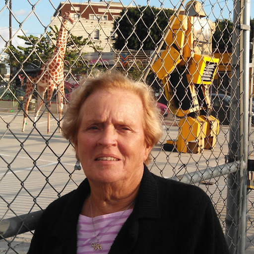 Joan Robinson Photo 31