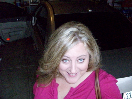 Jennifer Hatfield Photo 25