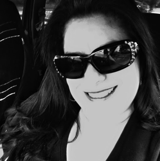 Rachel Garcia Photo 31