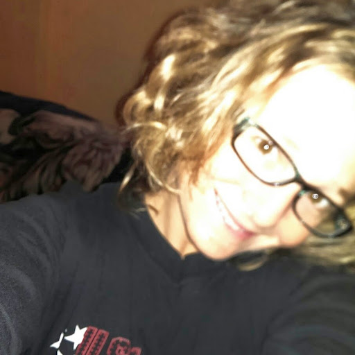 Jaime Lewis Photo 30