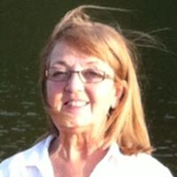 Elizabeth Robison Photo 11