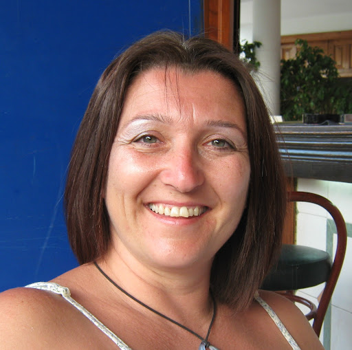 Tracey Barrett Photo 15