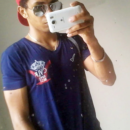 Cleyton Gomes Photo 4