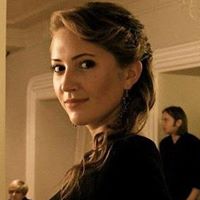 Elizabeth Gregory Photo 26