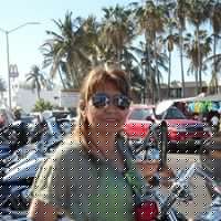 Elizabeth Dewitt Photo 38