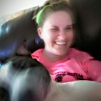 Amanda Hughes Photo 16