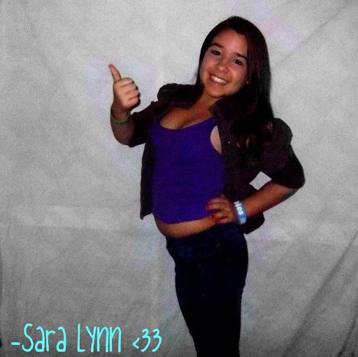Sara Martinez Photo 36