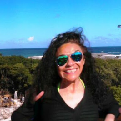 Gina Perez Photo 8
