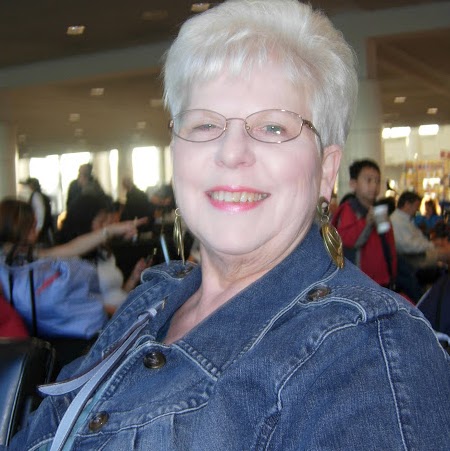 Anne Lucas Photo 32