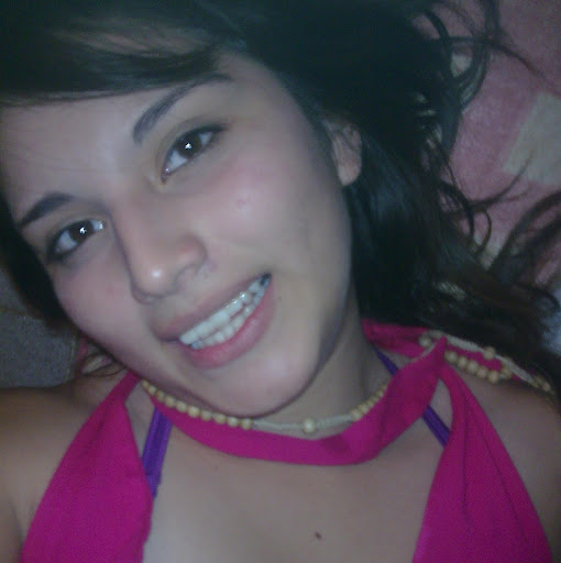 Laura Robledo Photo 18