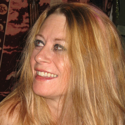 Stephanie Hager Photo 18