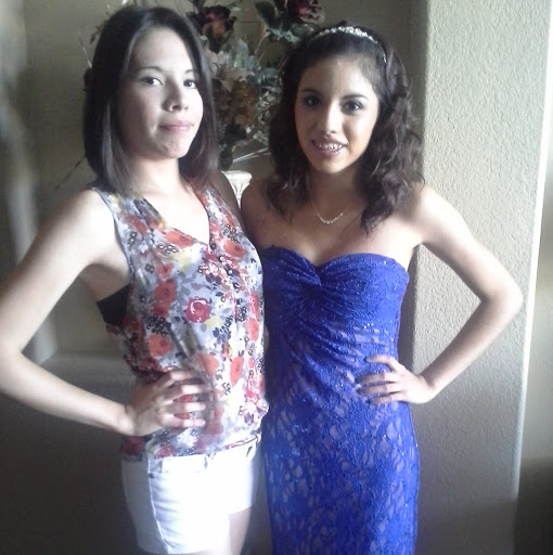 Lillian Martinez Photo 20