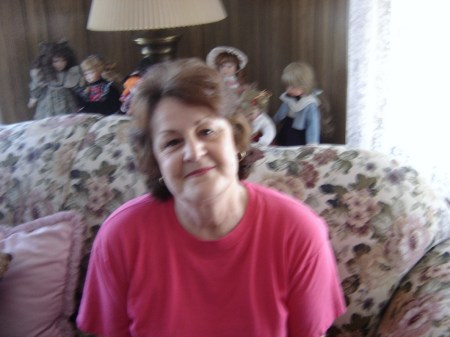 Beverly White Photo 33