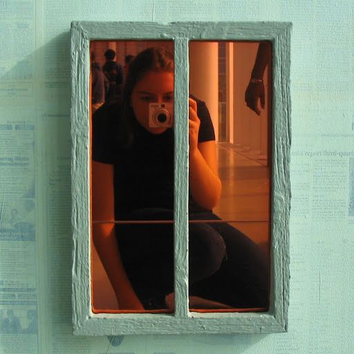 Amanda Hughes Photo 47