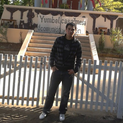 Claudio Robles Photo 20