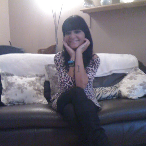 Michelle Warden Photo 13