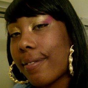 Shaniqua Moore Photo 7