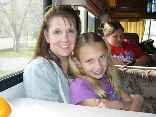Rhonda Holmes Photo 17
