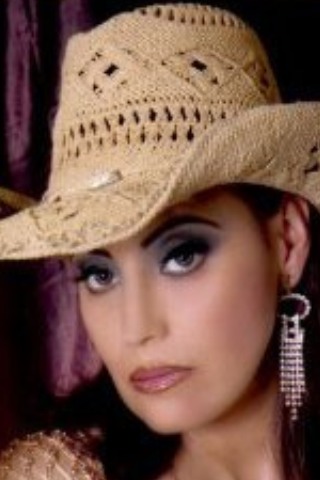 Maria Vazquez Photo 24