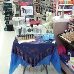 Julie Yoder Photo 5