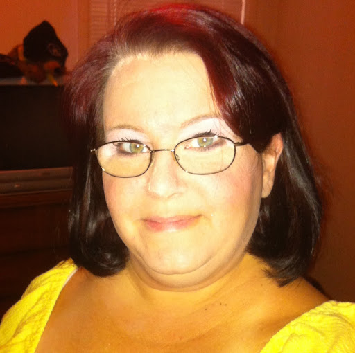 Amy Jones Photo 27