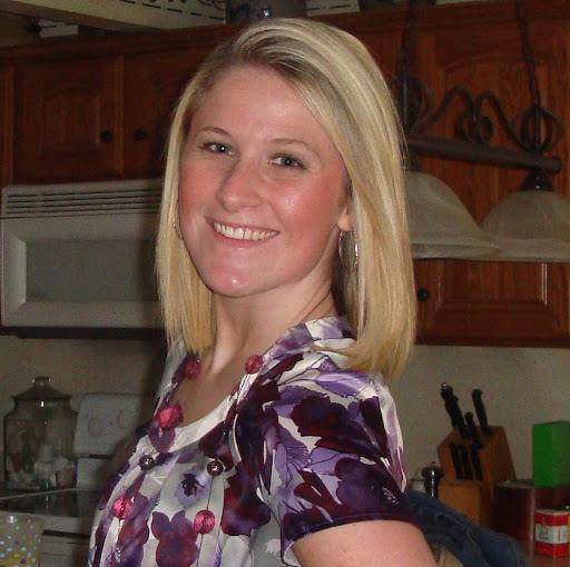 Ashley Lewis Photo 20