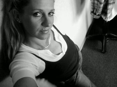 Kimberly Tucker Photo 29