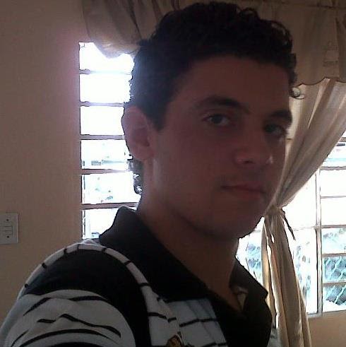 Henry Hernandez Photo 31