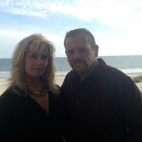 Lisa Schultheis Photo 7