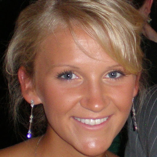 Laura Fisher Photo 18