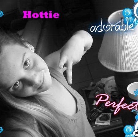 Sabrina Abbott Photo 15